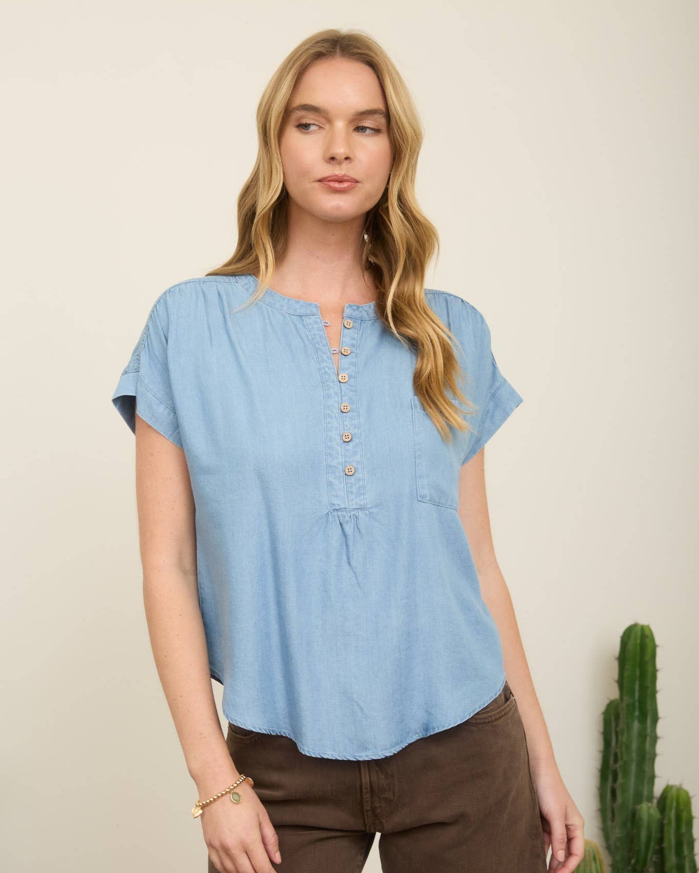 Chambray Henley Ruched Shoulder Short Sleeve Top