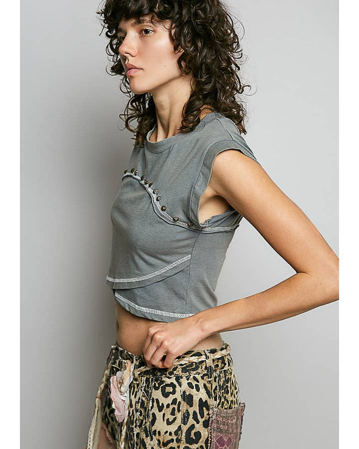 Slim Fit Round Neck Outseam Overlock Stud Cotton Jersey Top