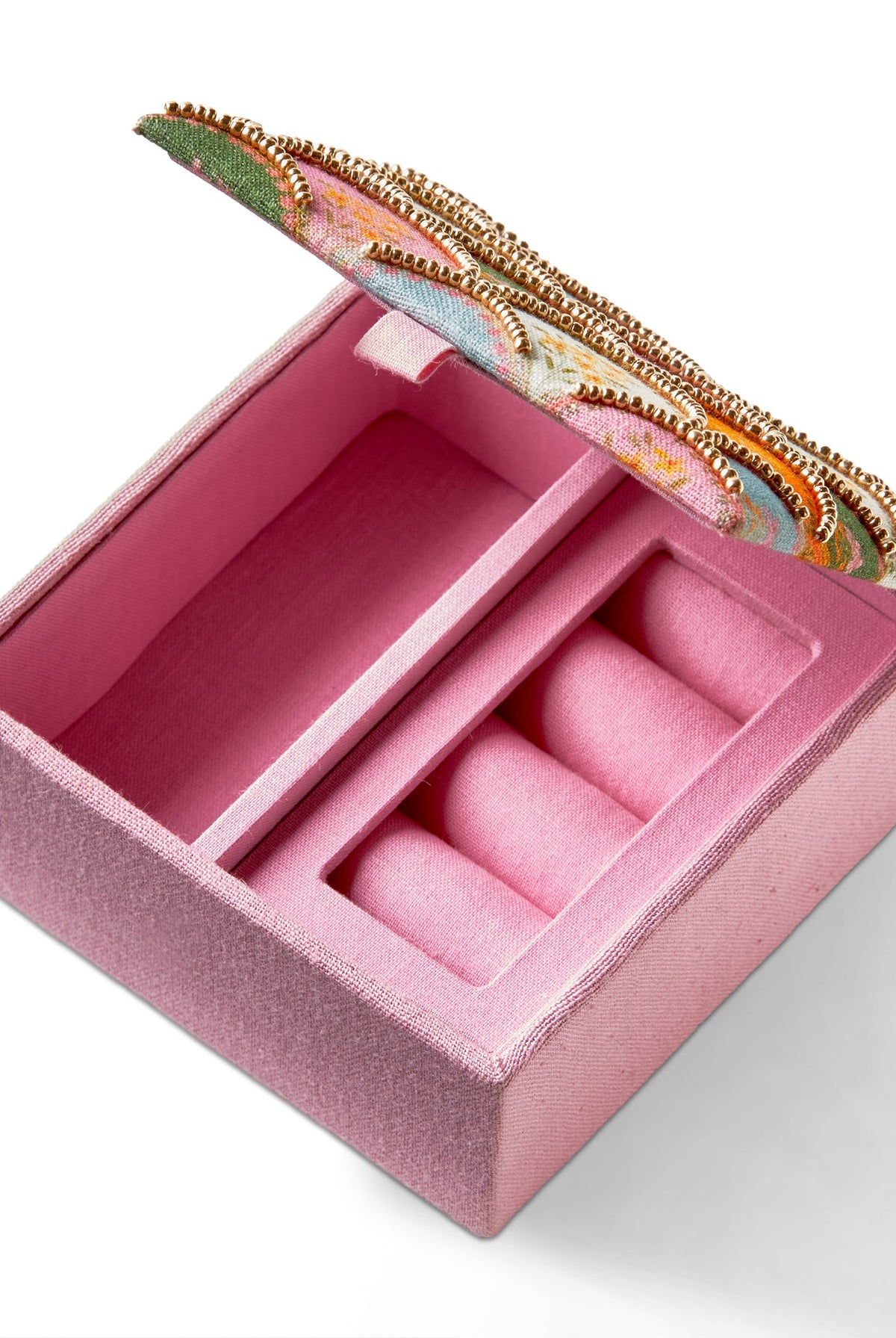 Scallop Embroidered Square Jewelry Ring Box
