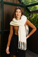 Cozy Knit Scarf with Tassels – Soft & Stylish Winter Favorite