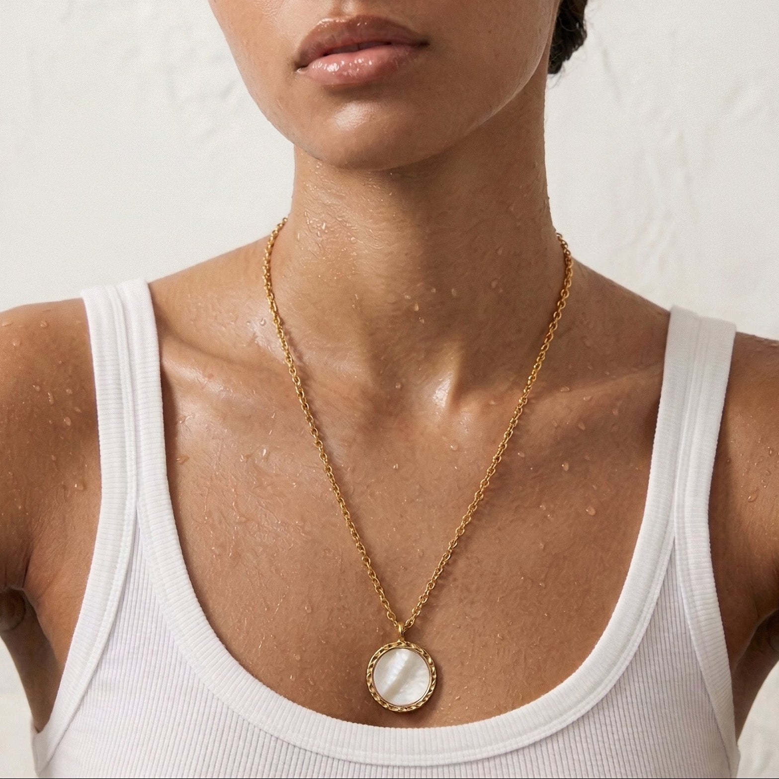 Alba Mother Of Pearl Pendant Necklace