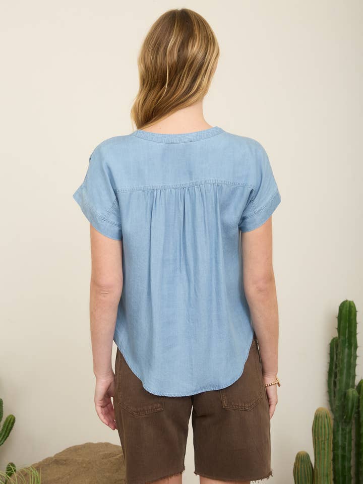 Chambray Henley Ruched Shoulder Short Sleeve Top
