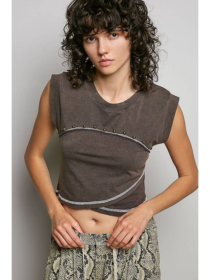 Slim Fit Round Neck Outseam Overlock Stud Cotton Jersey Top