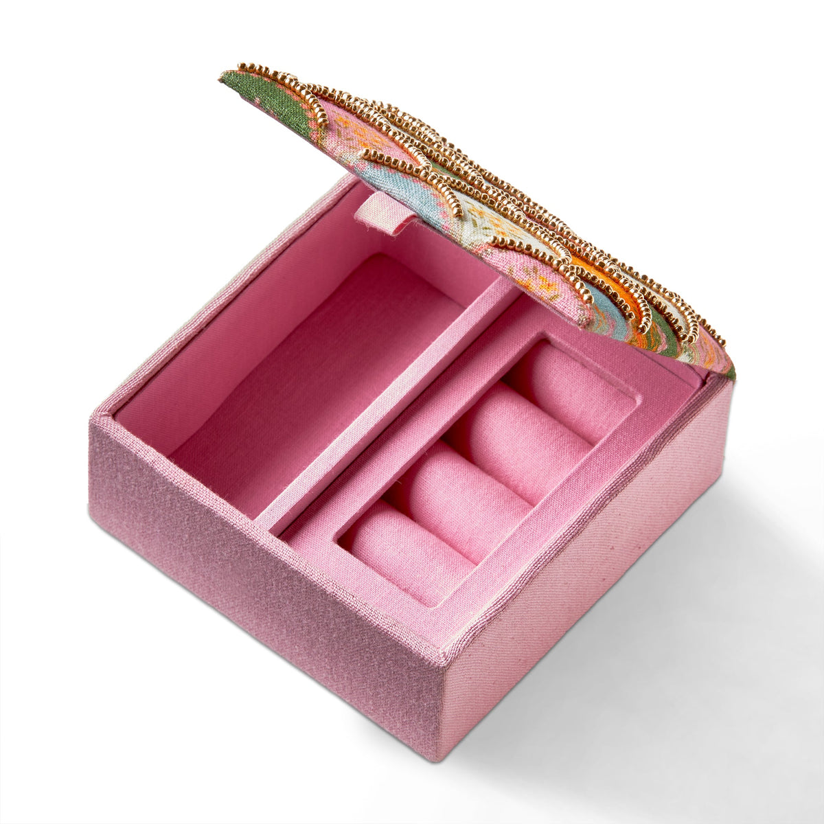 Scallop Embroidered Square Jewelry Ring Box